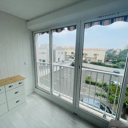 Proche Avec Parking Prive, Secteur Falaises - Fr-1-723-49 * Agde