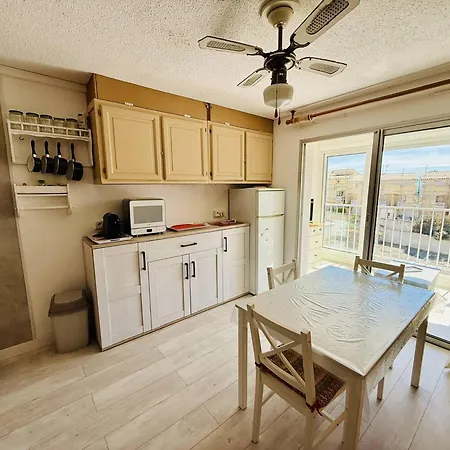 Proche Avec Parking Prive, Secteur Falaises - Fr-1-723-49 Apartment